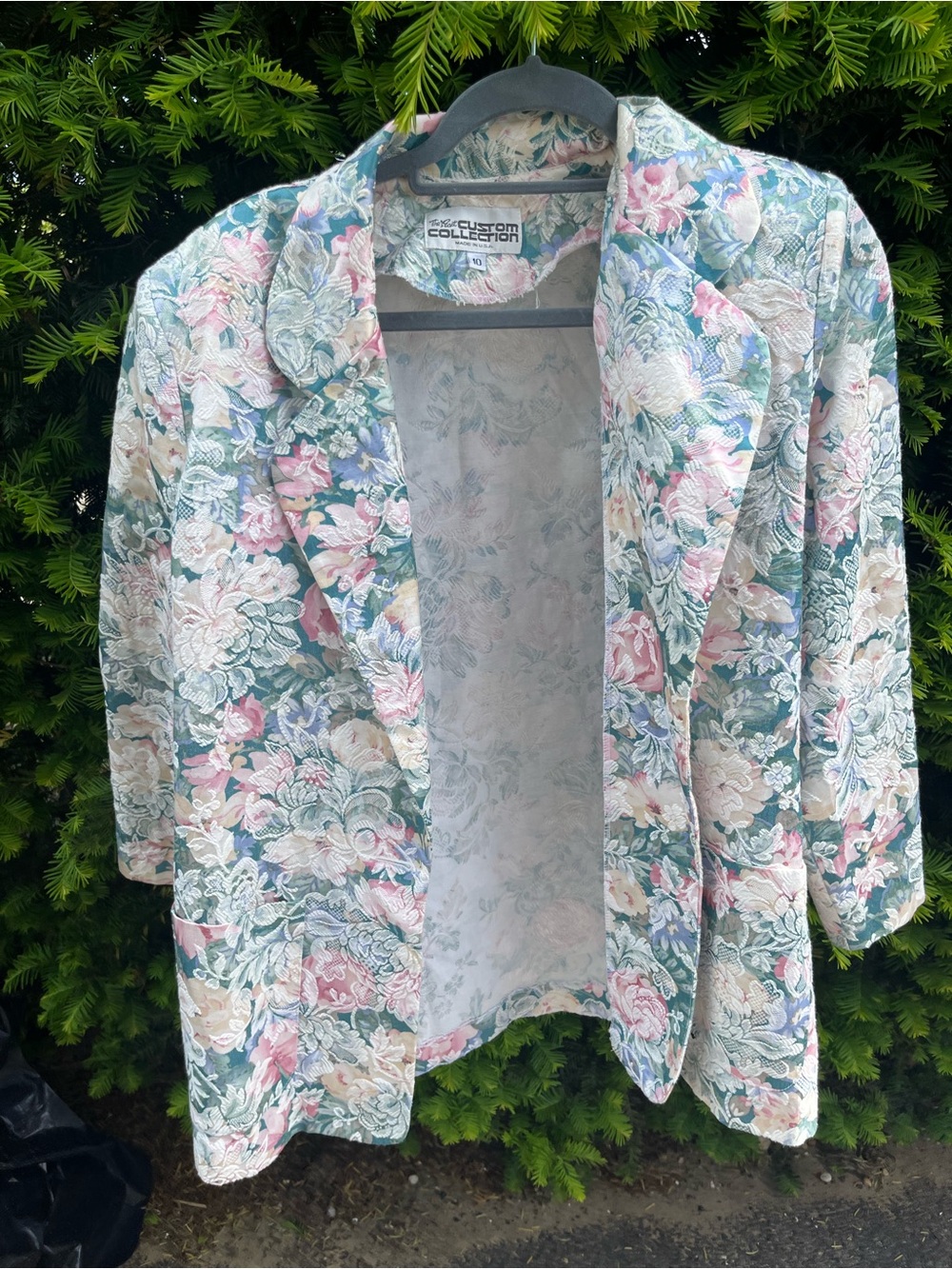 Vintage Floral Quilted Blazer Jacket in Pastel Pink, Green & Cream